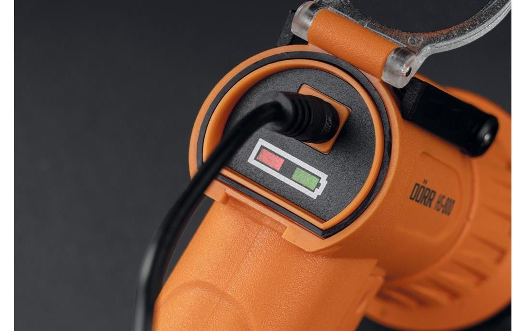 Dörr Taschenlampe HS-800 – 800 lm, 600 m, IP66, Akku 4400 mAh – Orange