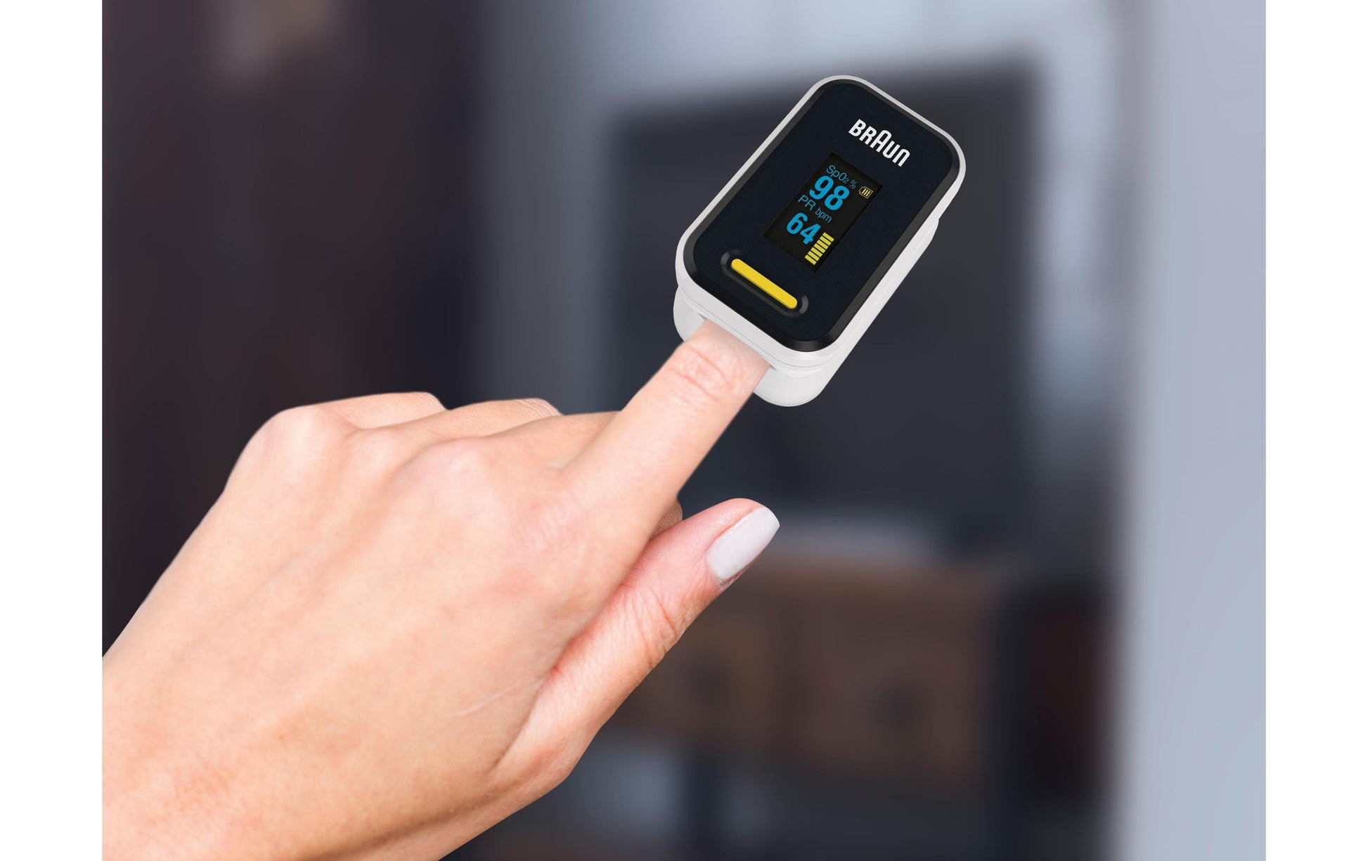 Braun Pulsoximeter YK-81CEU – batteriebetrieben, OLED-Display – 2× AAA – schwarz – Edelstahl