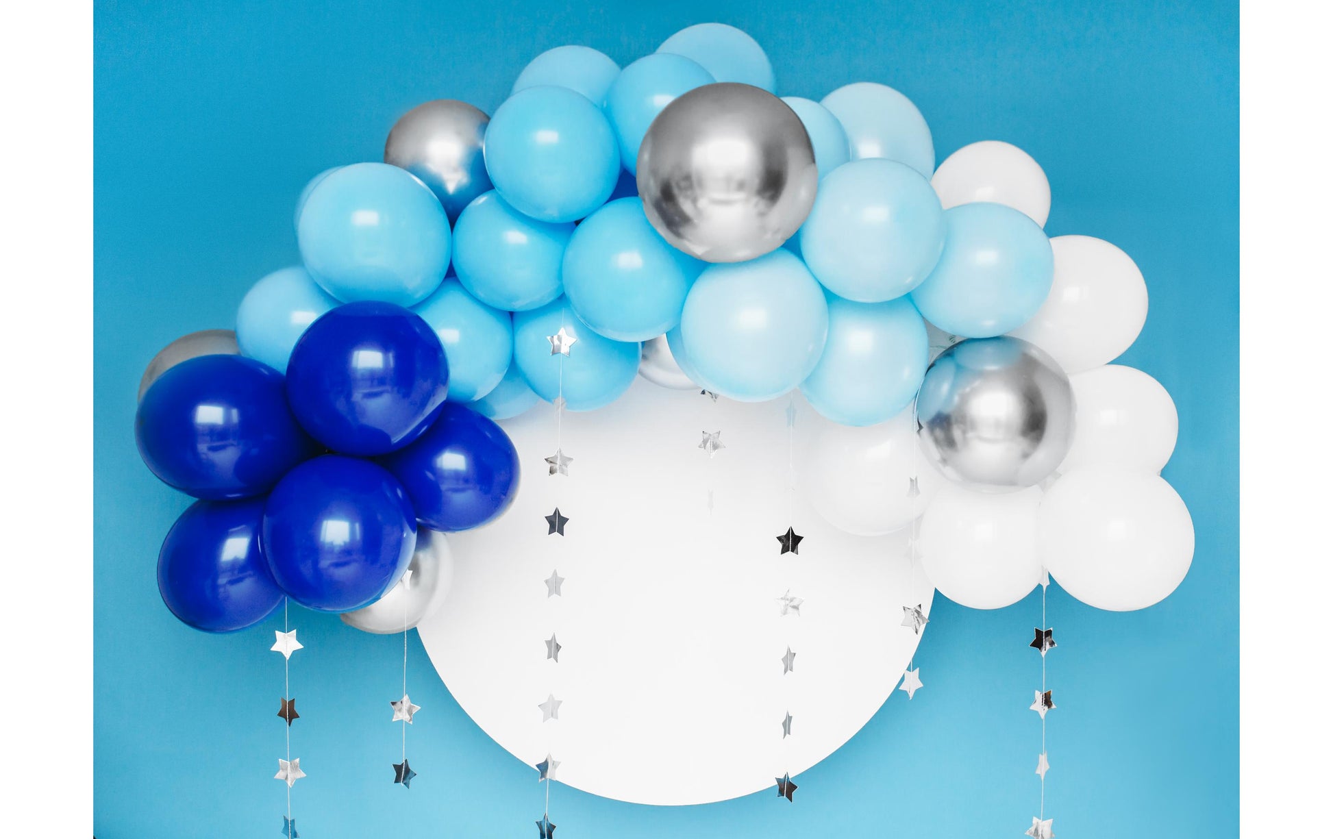 PartyDeco Ballon-Girlande Geburt – Blau, Silber, Weiss – 200 cm – Latex – 60 Stk