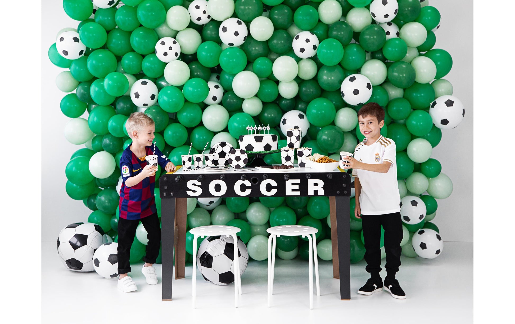 PartyDeco Luftballons Fussball – schwarz-weiss – Ø 30 cm – Latex – 6 Stk