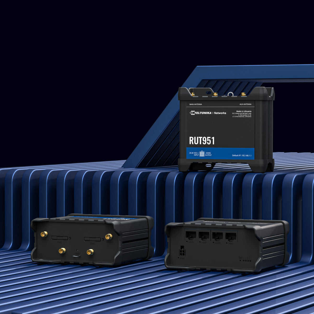 Teltonika RUT951 LTE-Router – Wi-Fi 4, 2× SIM, 3× 100 Mbit/s RJ-45, DIN-Schiene, Schwarz