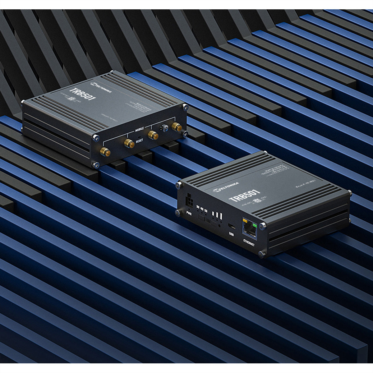 Teltonika TRB501 – Industrielles 5G Gateway – 5G, 1× 2,5G RJ‑45, IP30, schwarz