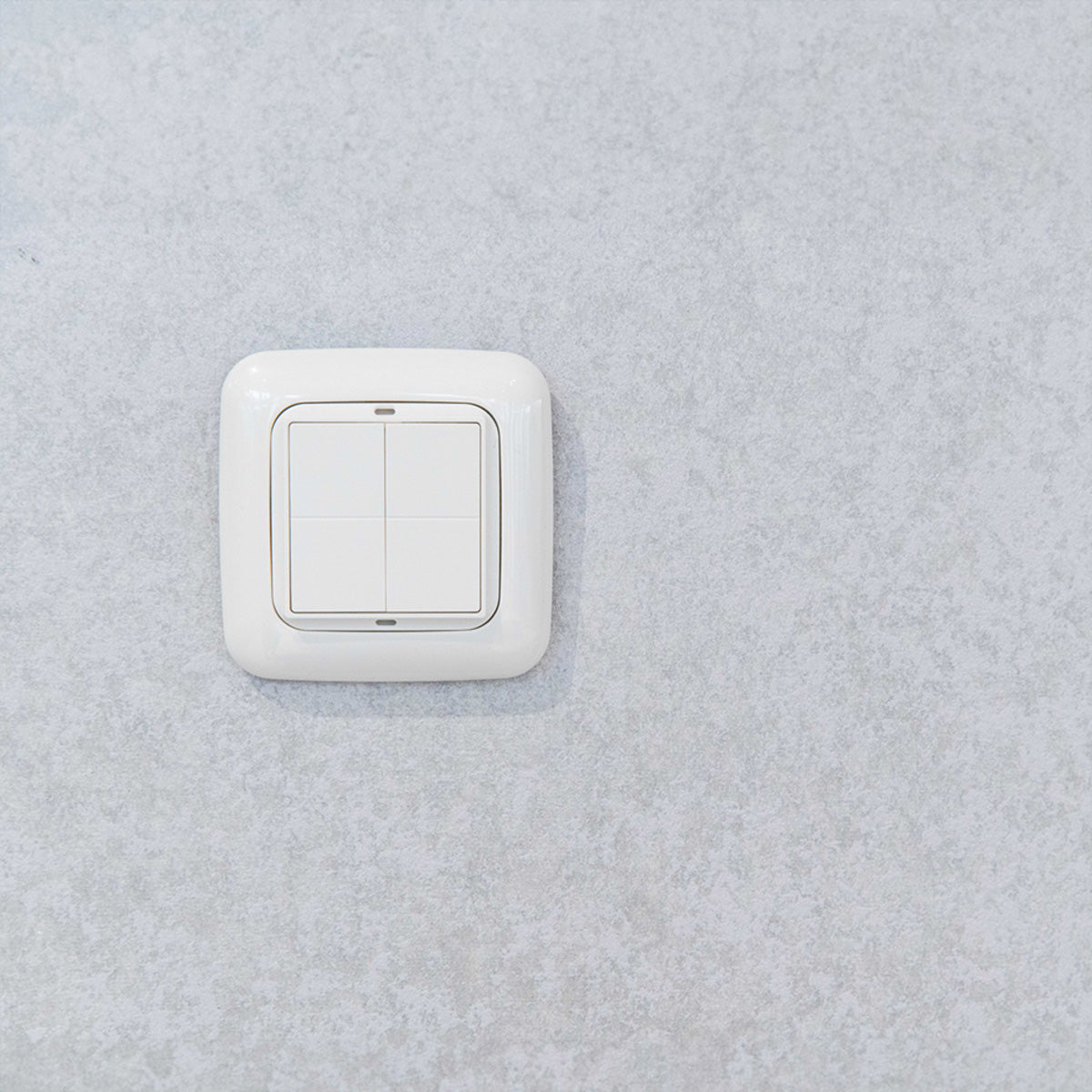 Shelly BLU Wandschalter 4 – Smart-Taster – Bluetooth, 4 Tasten – für Busch-Jaeger-Rahmen