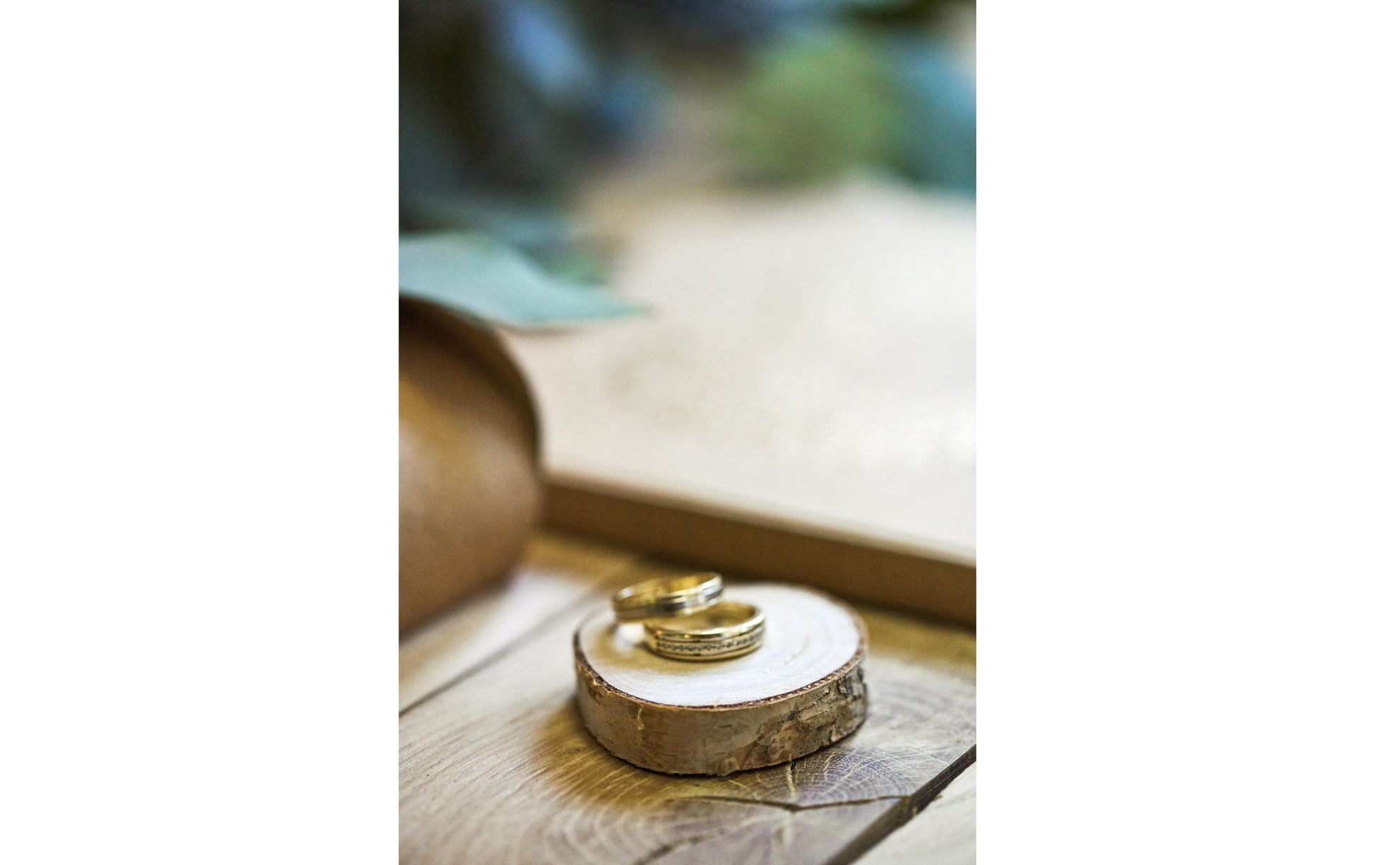 PartyDeco Tischkarten Holzscheibe Hochzeit – Braun – Ø 4,5–6,5 cm × 1 cm – Holz (Eiche) – 20 Stk