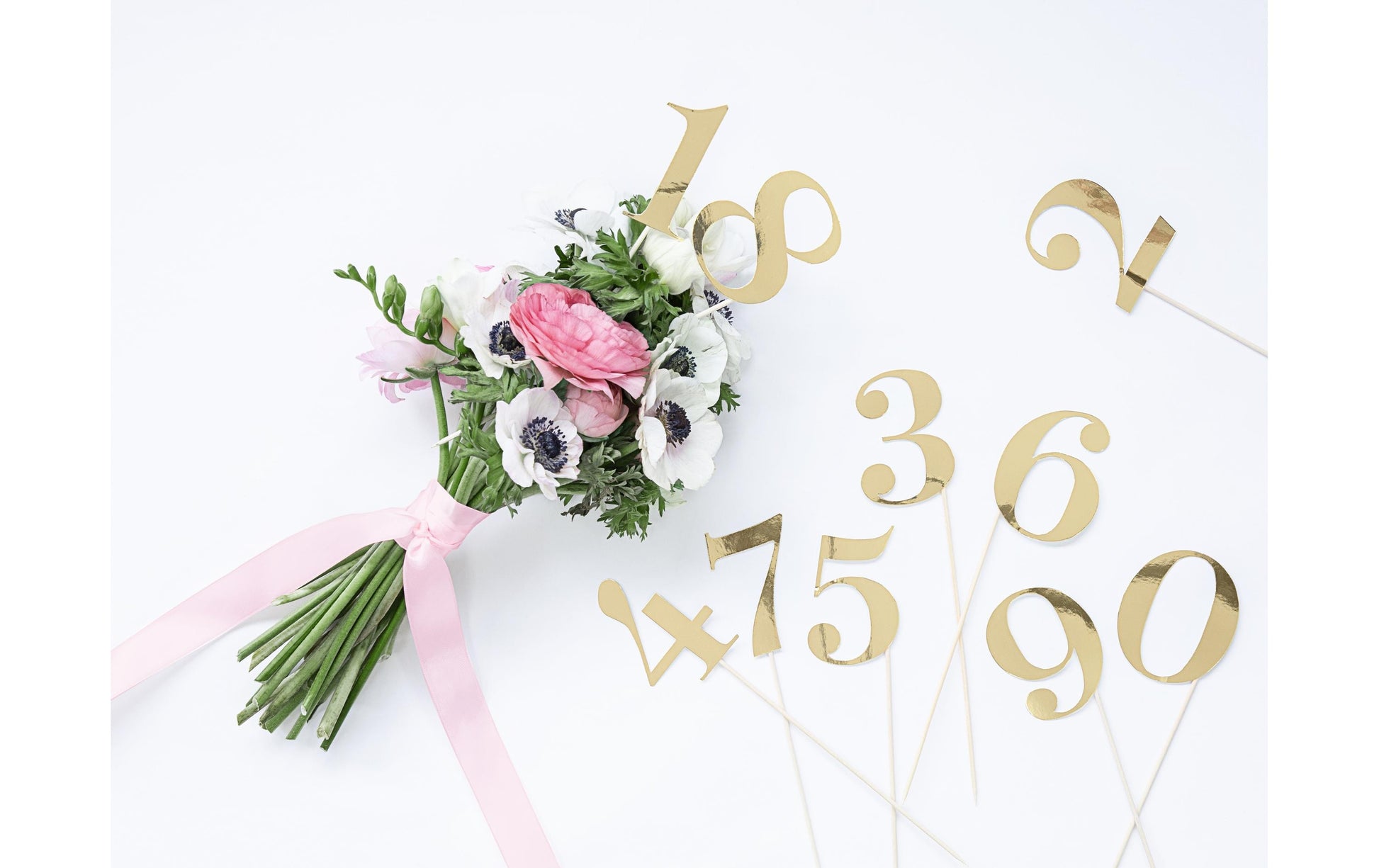 PartyDeco Deko-Zahl Hochzeit – Gold – 26,5 cm – Holz – 10 Stk