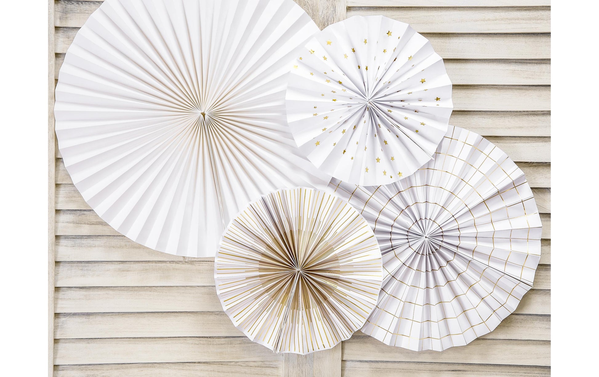 PartyDeco Rosetten – Weiss/Gold – 23, 32, 40 cm – 4 Stk – für Wand