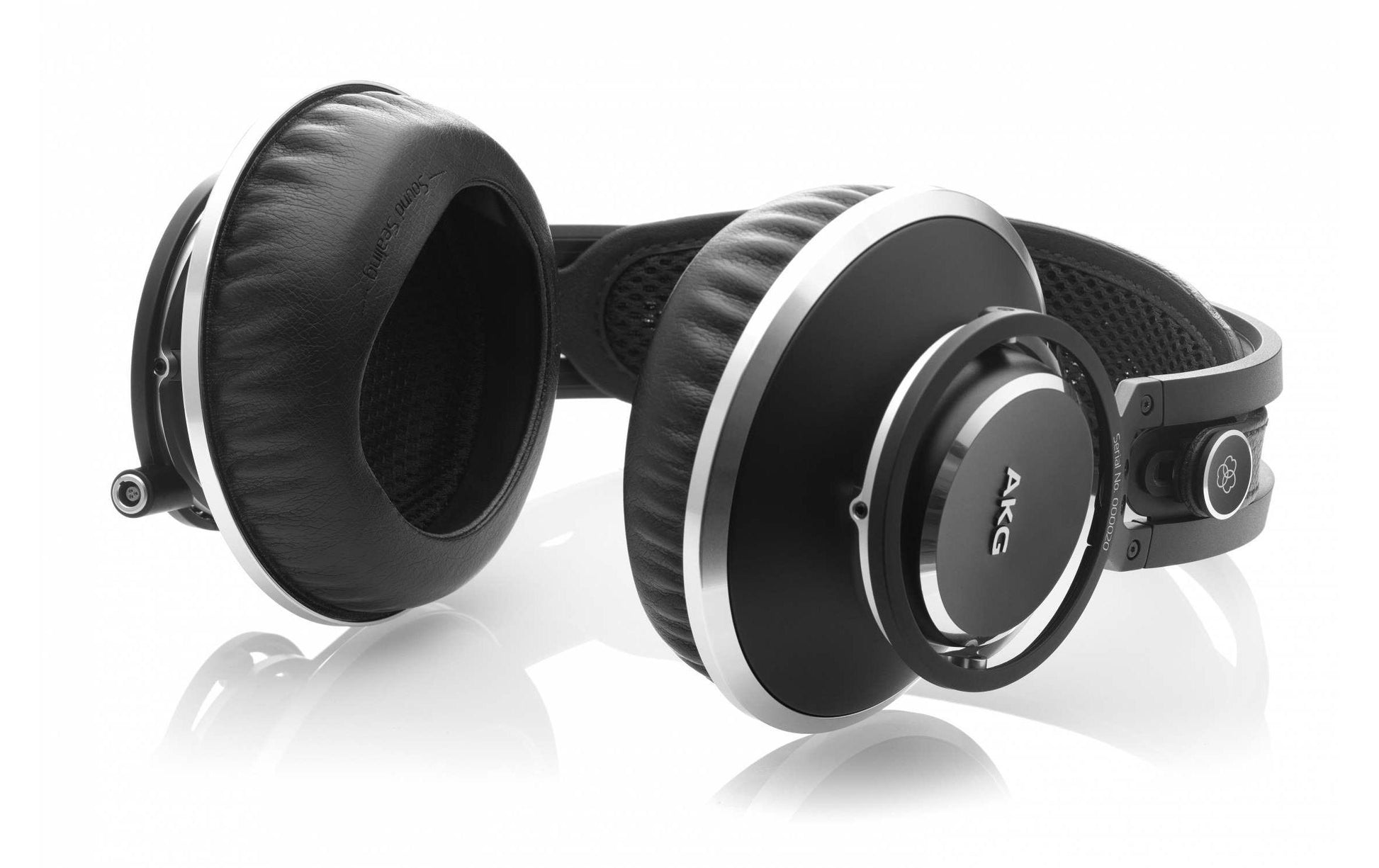 AKG K872 – Over-Ear Studiokopfhörer – geschlossen, 3,5 mm – schwarz