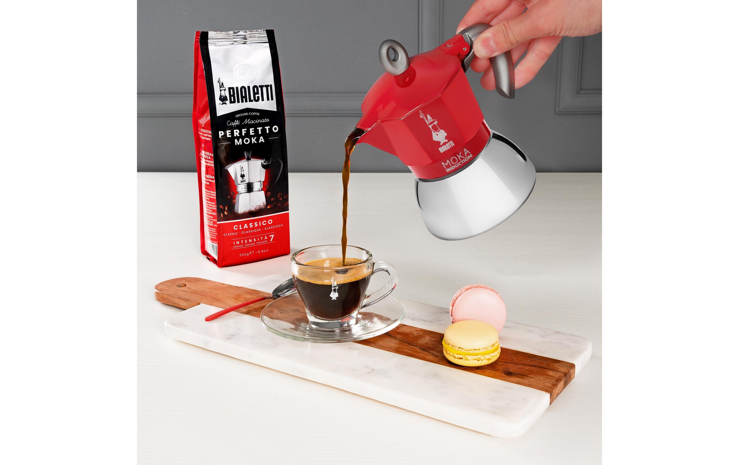 Bialetti New Moka Induktion Espressokanne – 130 ml, 2 Tassen, für Glaskeramik, Rot