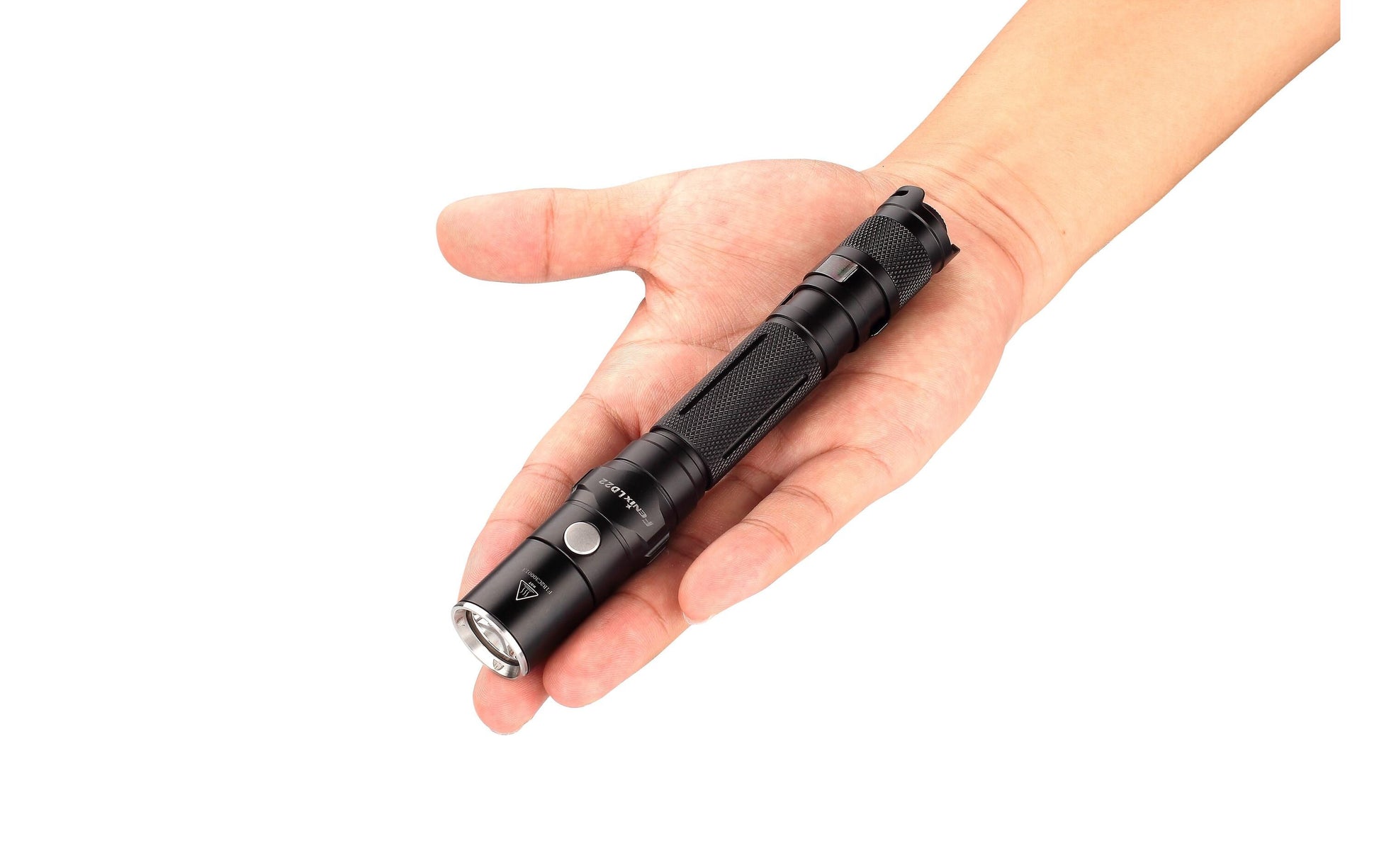 Fenix Taschenlampe LD22 V2.0 – 800 lm, 214 m, IP68, Akku 1100 mAh, 7 Modi – Schwarz