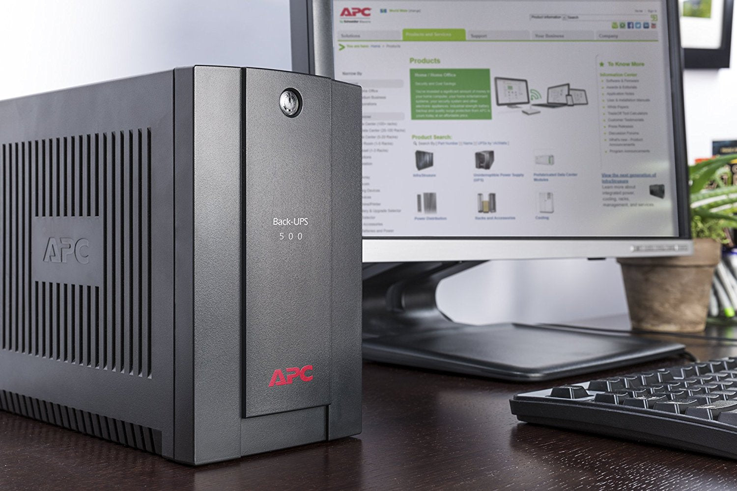 APC BX500CI USV 0,5 kVA/300 W Line-Interaktiv – Tower – C13×3, Eingang IEC C14