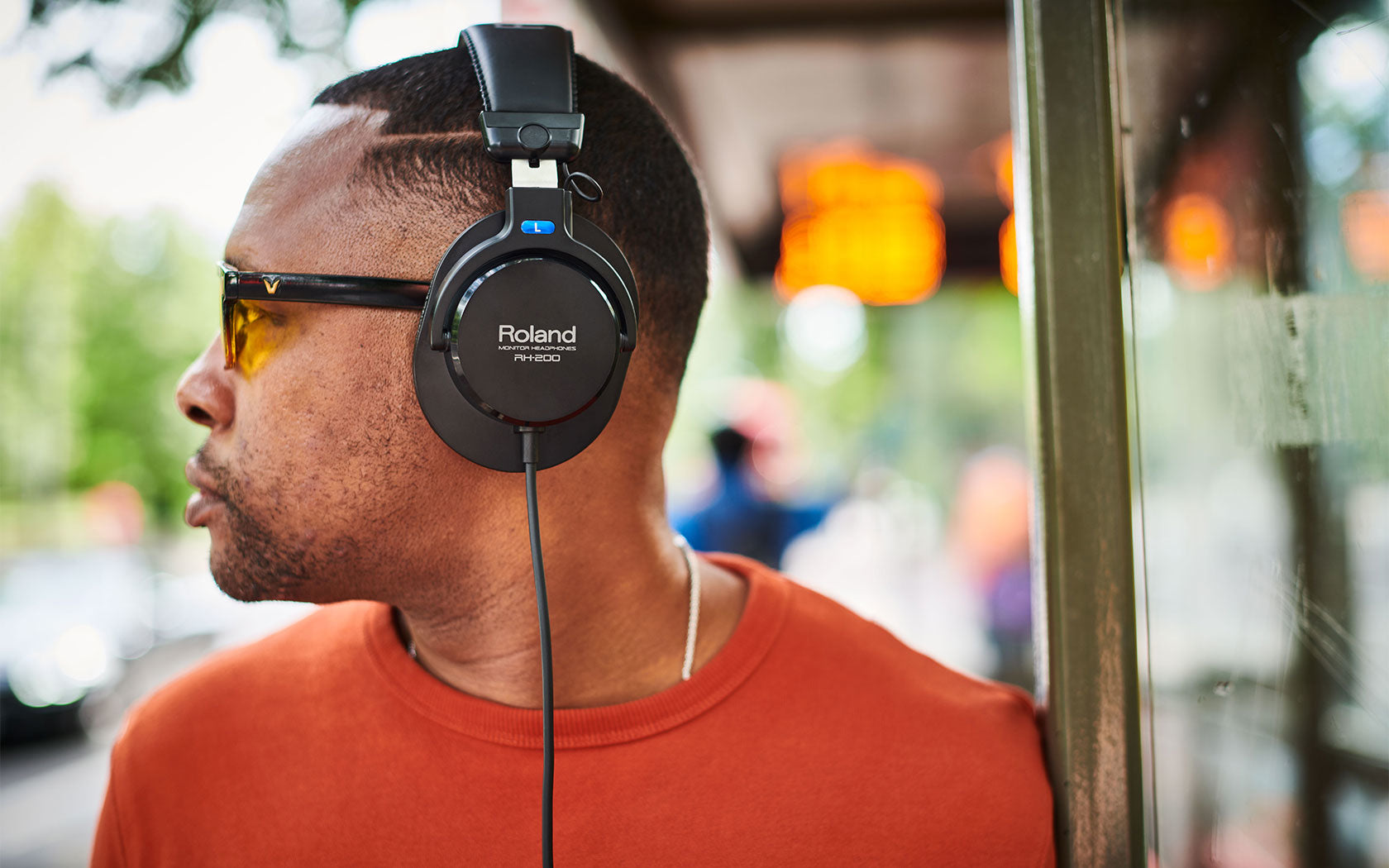 Roland RH-200 – Over-Ear Studiokopfhörer – Kabelgebunden, geschlossen, hochohmig (>32 Ω), 3,4 m – Schwarz