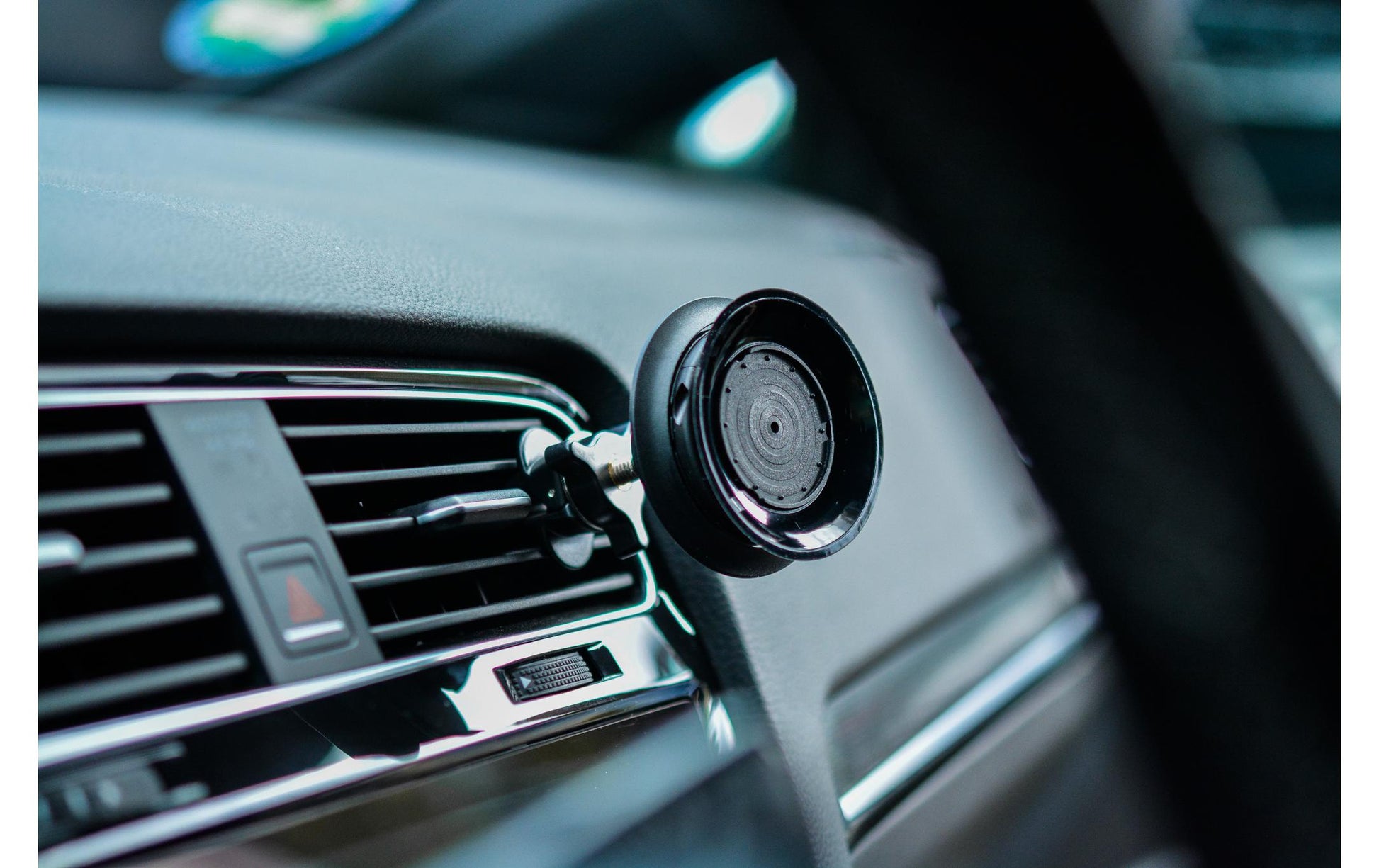 FIDLOCK Vacuum Base – Auto-Halterung – magnetisch, Lüftungsschlitz – für Smartphones (Universal) – Schwarz