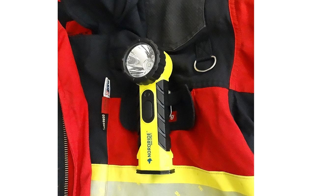 NORDRIDE Taschenlampe 5054 Atex L – 323 lm, 280 m, IP54, Akkubetrieb, 2-Stufen – Schwarz
