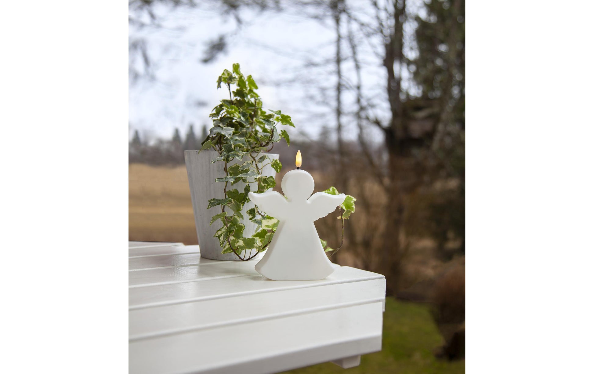 Star Trading Dekorative Aussenleuchte – 18 cm, 0,03 W, Warmweiss, IP44, Batteriebetrieb, Timer, Weiss, Kunststoff