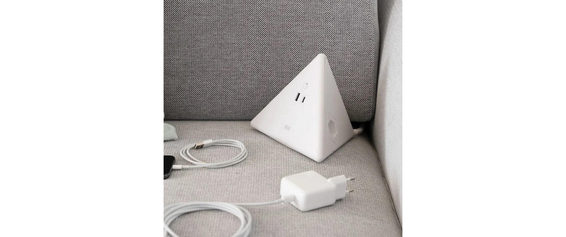 Max Hauri AG Max Hauri – Steckdosenleiste, 2× T13, 1× USB‑A, 1× USB‑C, 2,5 m, Stecker T12, weiss, ohne Schalter