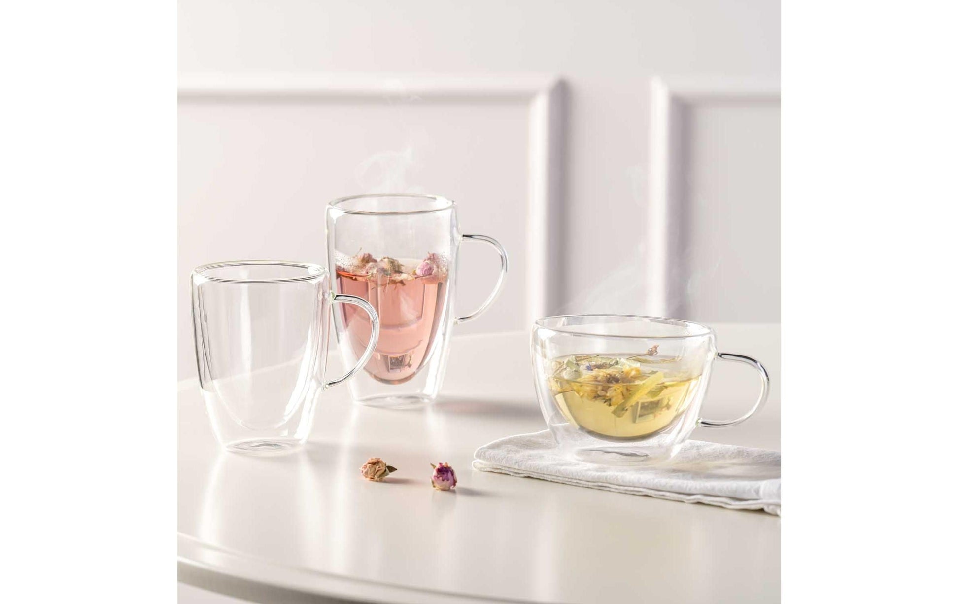 LEONARDO Duo Tasse – 0,40 l, Borosilikatglas, transparent, doppelwandig, Henkel, 4 Stück