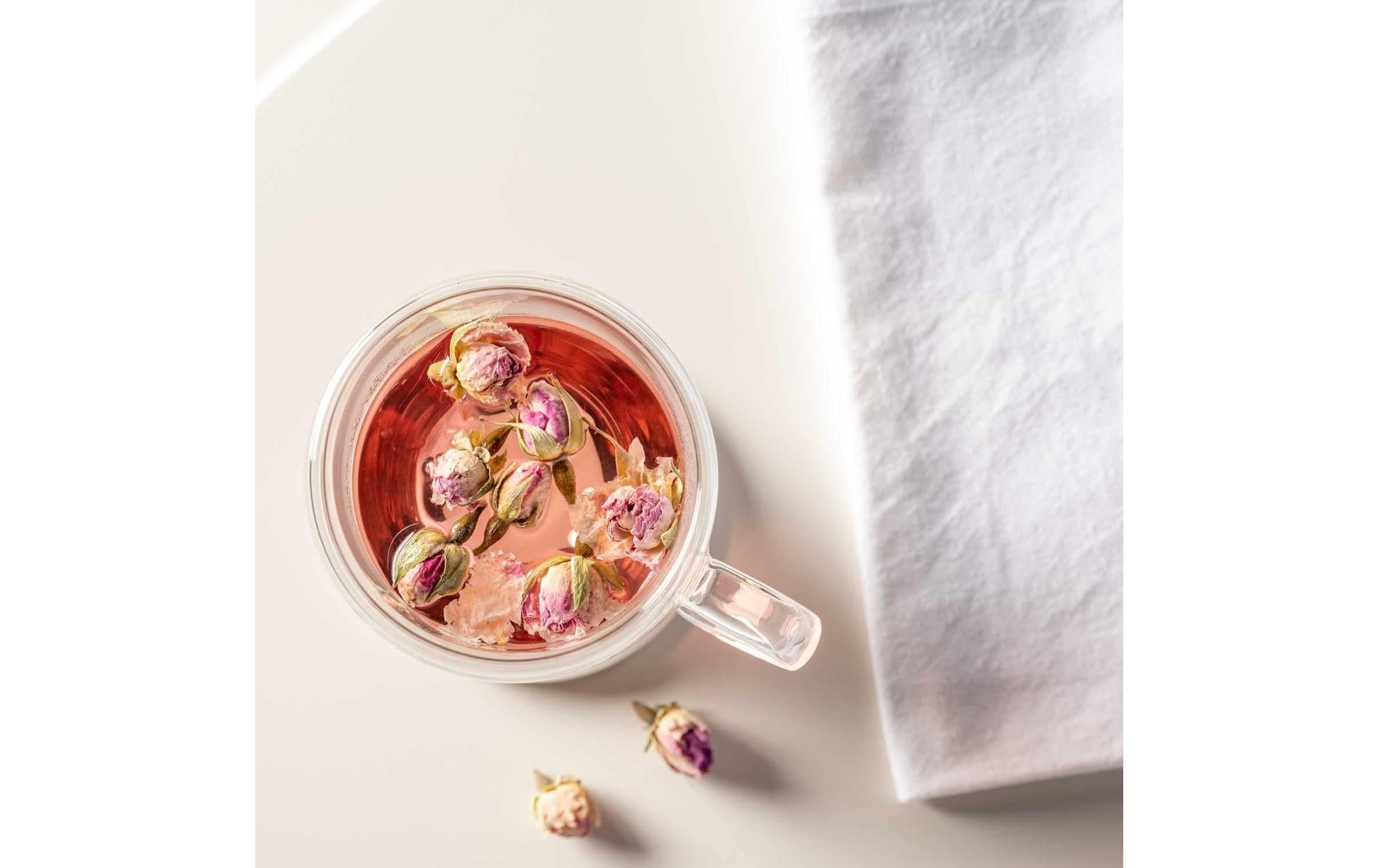 LEONARDO Duo Tasse – 0,40 l, Borosilikatglas, transparent, doppelwandig, Henkel, 4 Stück