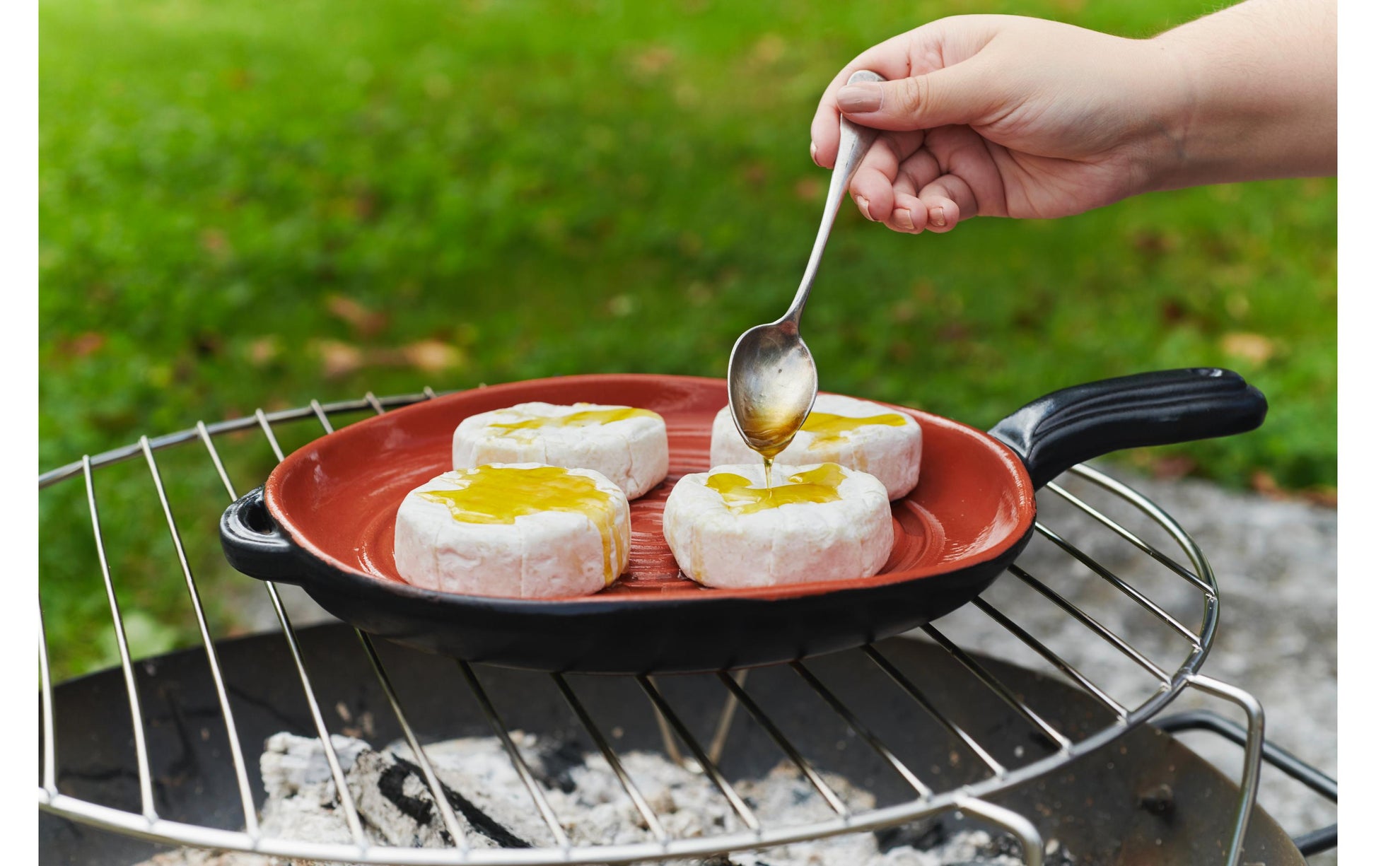 Nouvel Fonduepfanne Grill me – Ø 19 cm, Terracotta, für Backofen, Grillrost