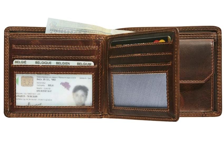 Maverick Brieftasche – RFID-Schutz, 8 Kartenfächer, Münzfach – 110×98×83 mm – Braun – Leder – 1 Stk.