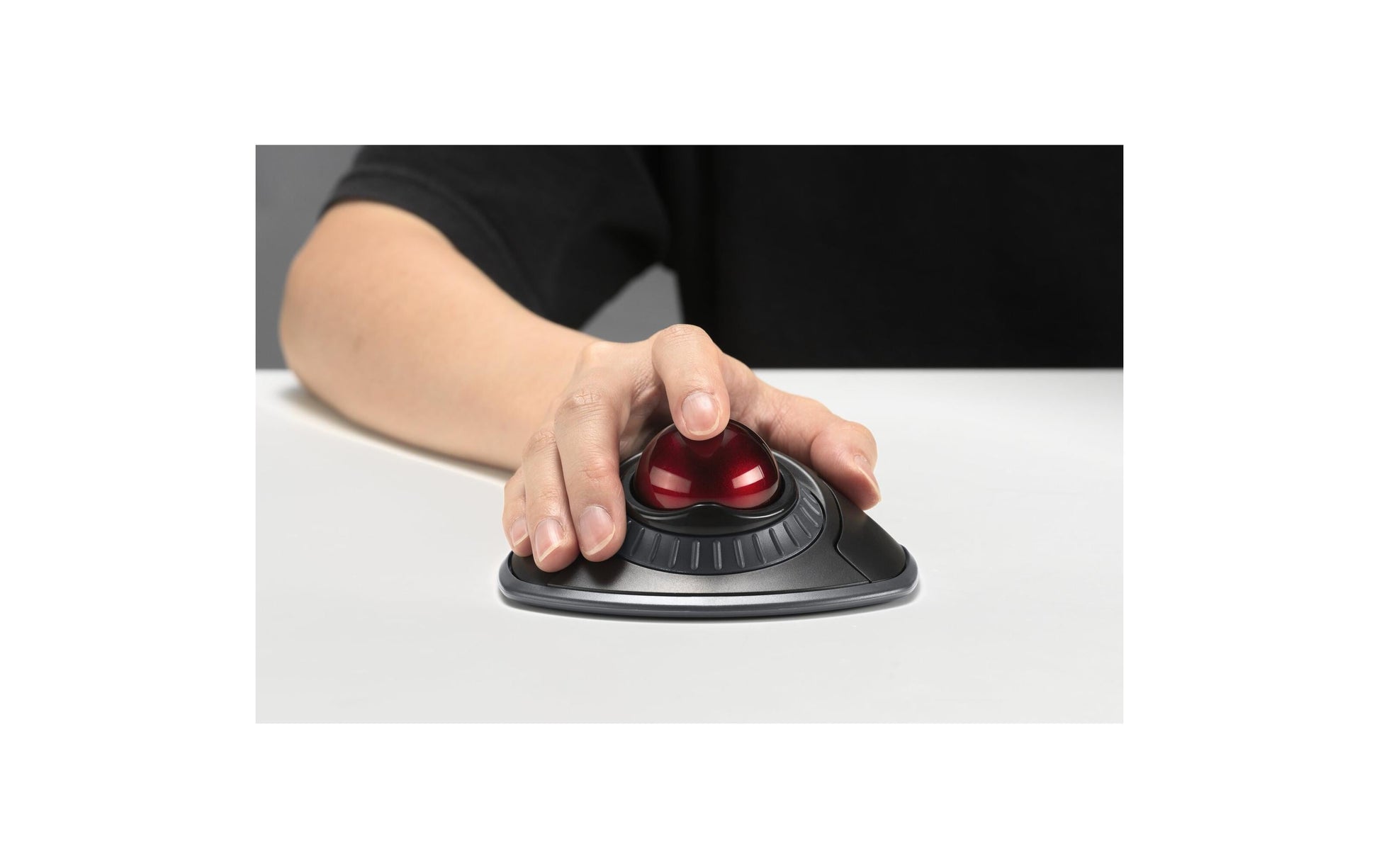 Kensington Orbit mit Scroll-Ring Trackball – kabellos, schwarz