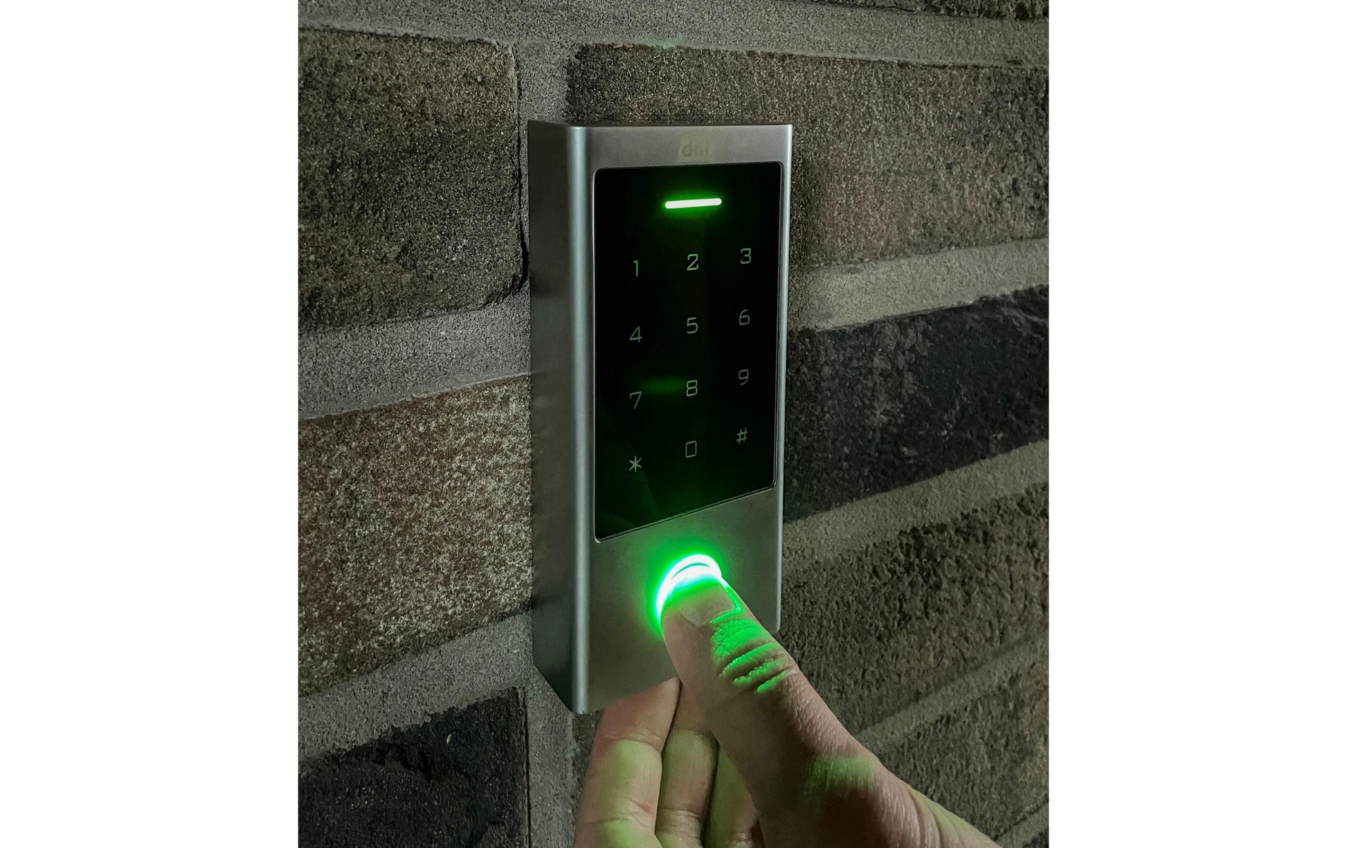 DNT Fingerprint-Codeschloss BioAccess PRO – 68 × 25 × 145 mm, silber, IP66