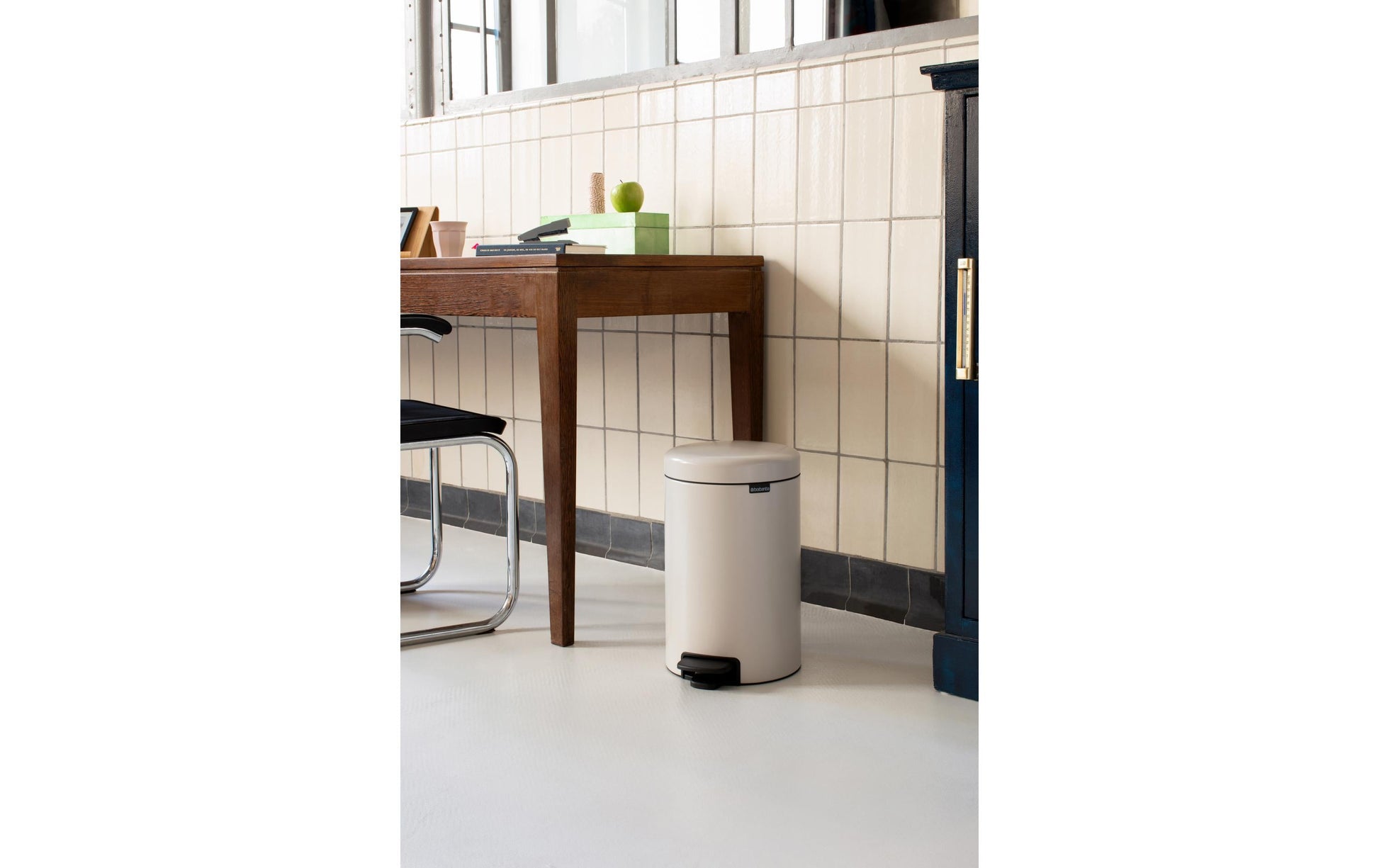Brabantia NewIcon Treteimer – 12 l – Edelstahl, rund – Beige