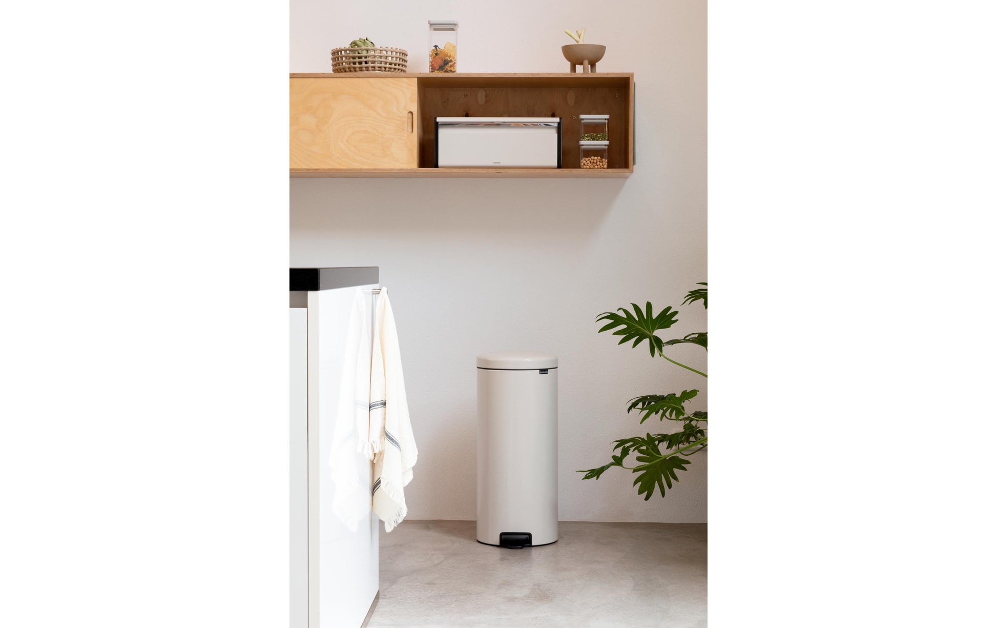 Brabantia NewIcon Treteimer – 30 l – Edelstahl, rund – Beige
