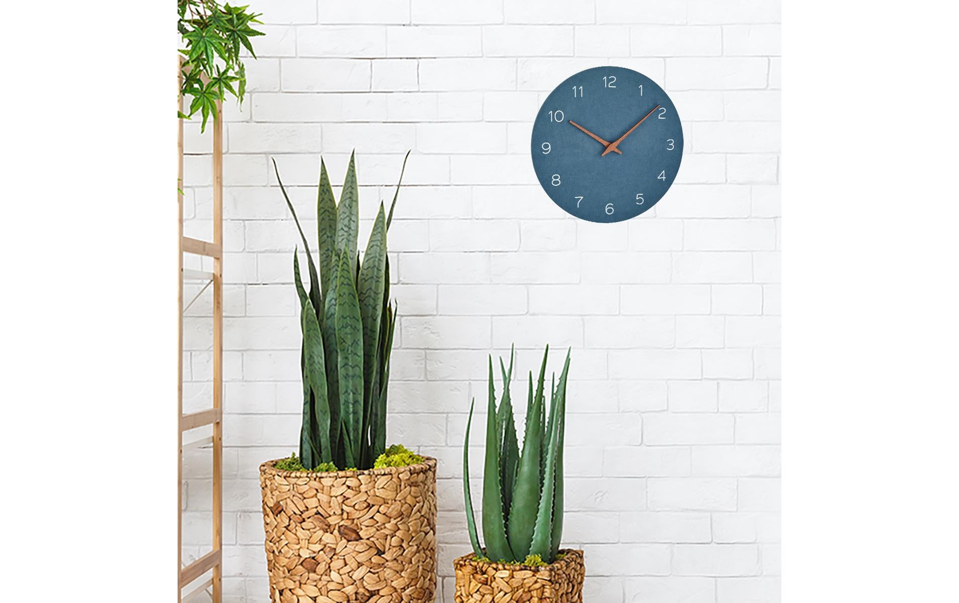 TFA-Dostmann TFA Dostmann Wanduhr – Analog, lautlos, Ø 29,7 cm, Taubenblau, Holz