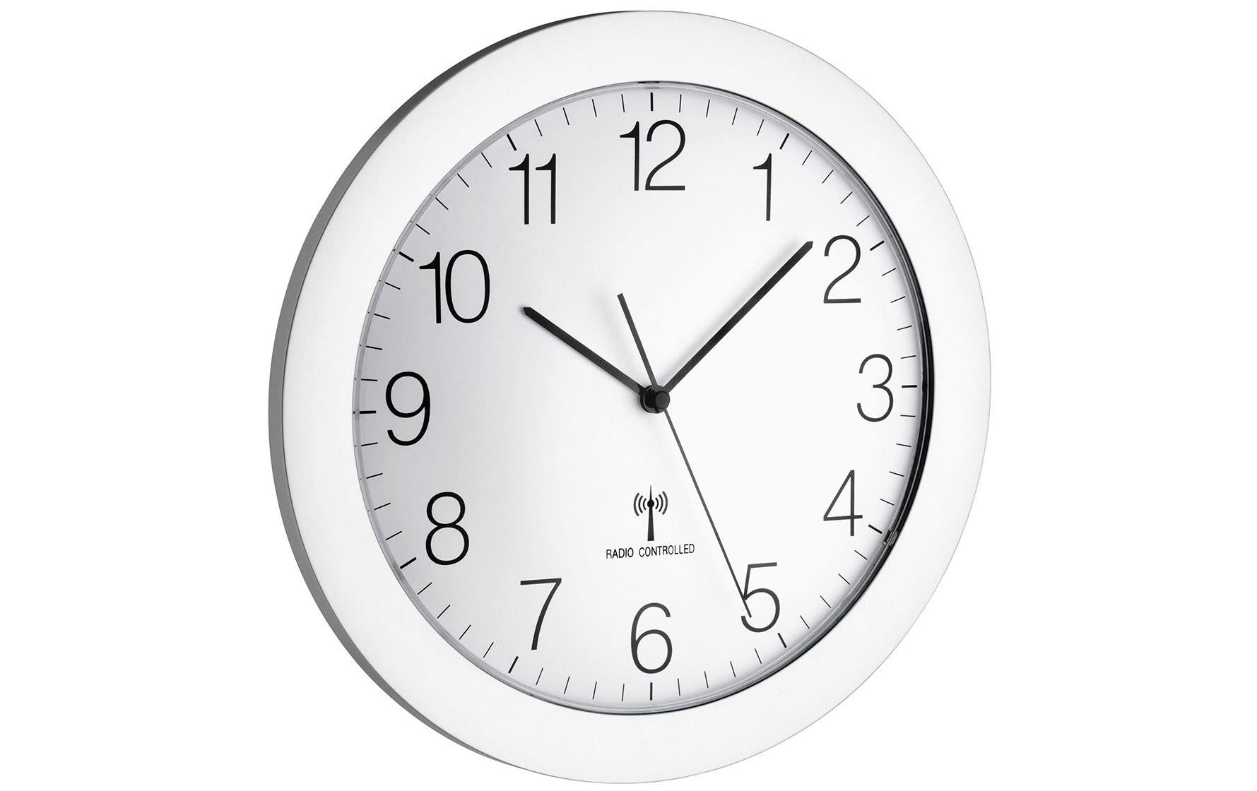TFA-Dostmann TFA Dostmann Wanduhr – Funk, analog, lautlos, Ø 30,2 cm, Silber