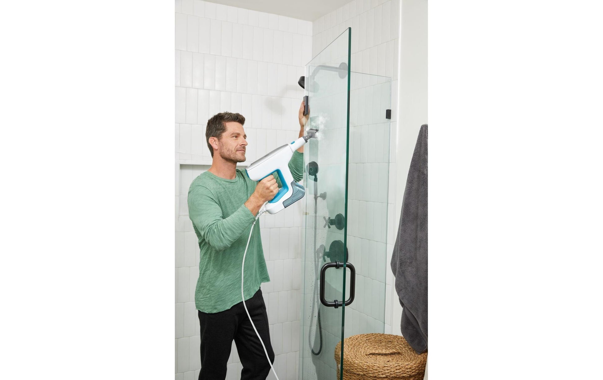 Black & Decker Dampfbesen – 500 ml, türkis, weiss, für Hartböden