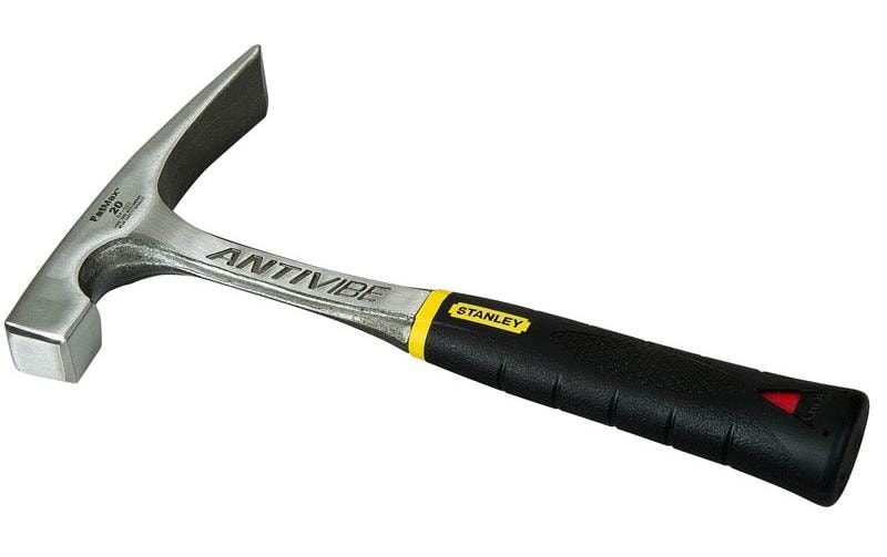 Stanley Maurerhammer – Kopfgewicht 570 g, Kopfmaterial Stahl – Schwarz, Gummigriff