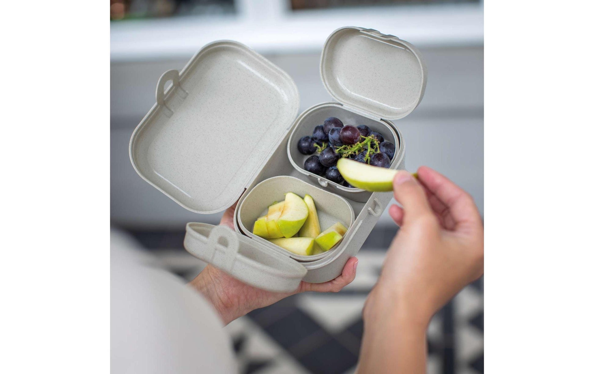 Koziol Pascal ready mini – Lunchbox 10,8 × 15,1 × 6 cm, Biokunststoff, BPA-frei, 3-teilig