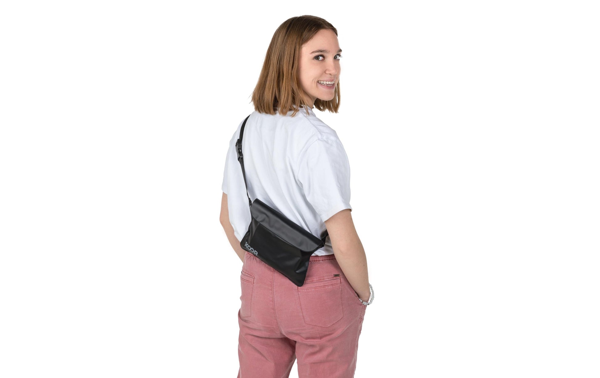 KOOR Pouch/Umhängetasche – für Smartphones, PVC, Schwarz, wasserfest, mit Schultergurt