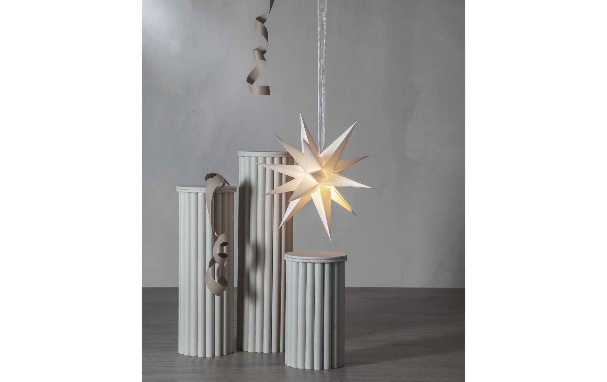 Star Trading Papierstern December – E14 Fassung, 45 cm Durchmesser, IP20 – Weiss