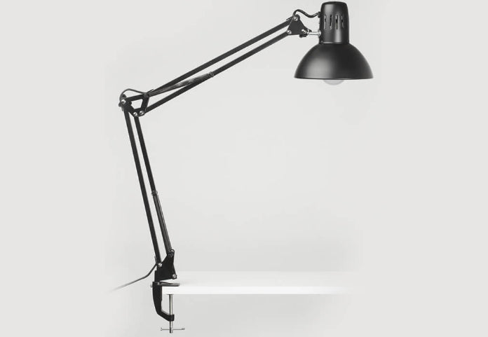 MAUL LED Tischleuchte – Klemmfuss, dreh- & neigbar, höhenverstellbar – 3’000 K – 950 lm – Schwarz
