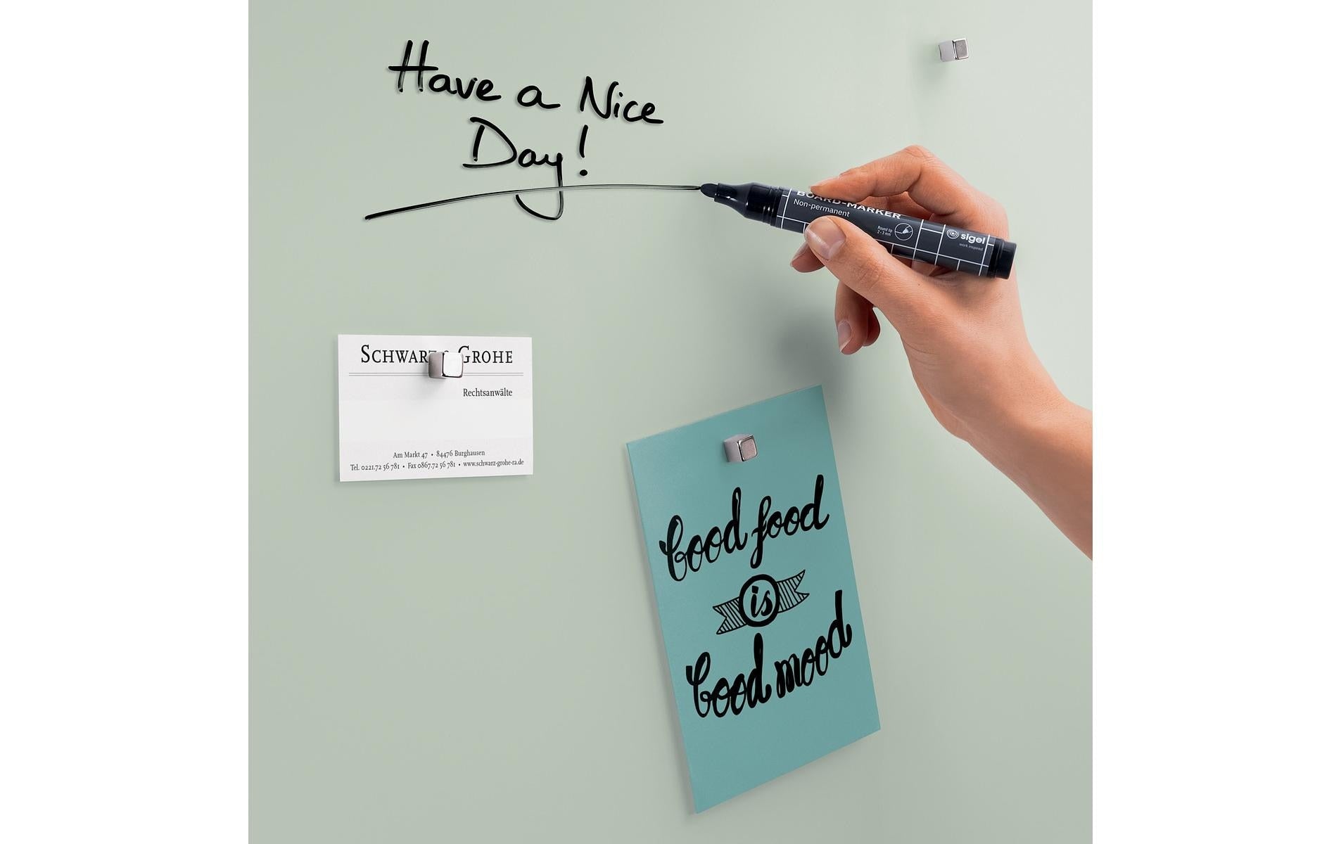 Sigel Whiteboard – 60 × 40 cm, Glas, magnetisch, Wandmontage, inkl. Magnetwürfel, Montagesatz