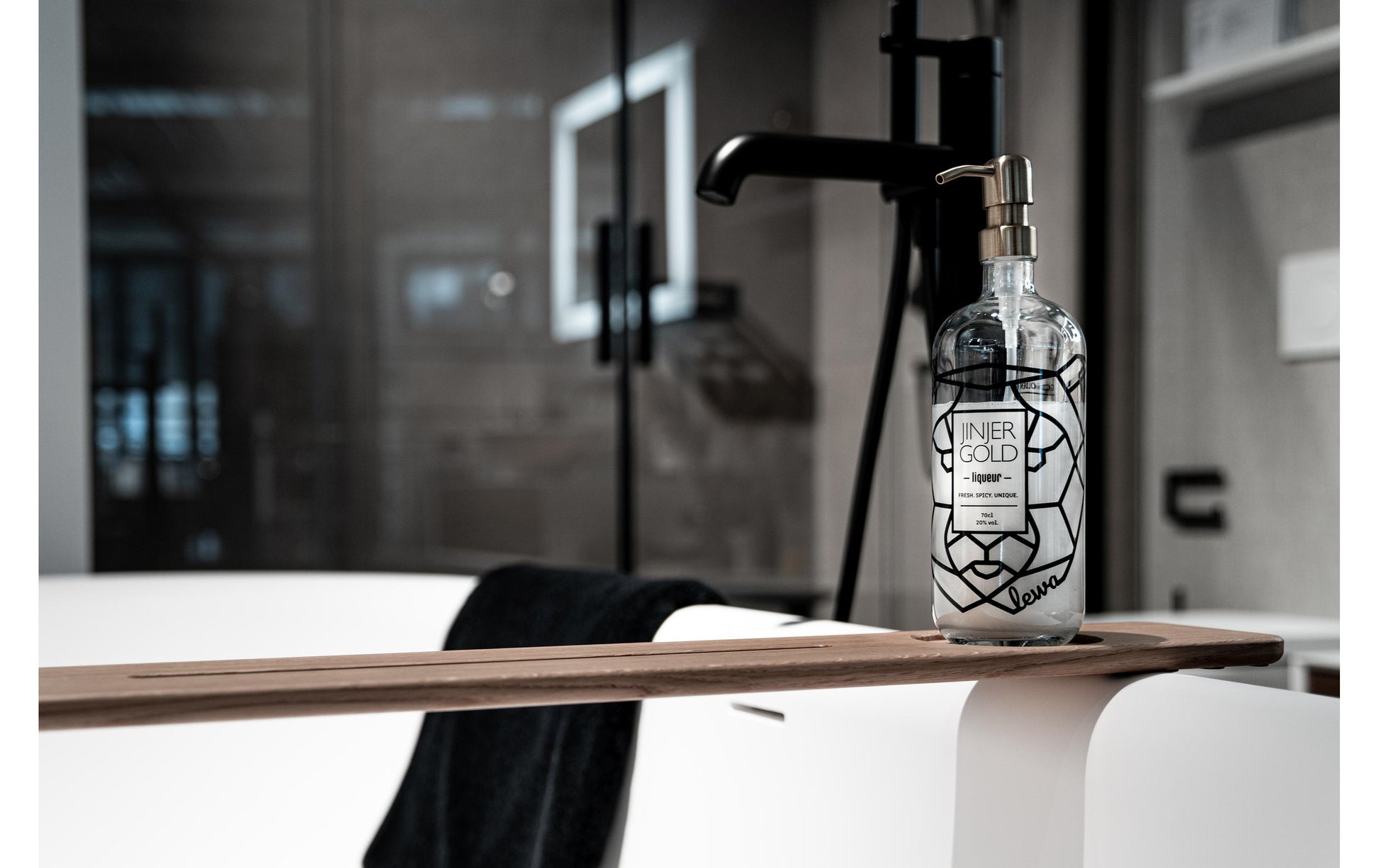 Pumphead Seifenspender – Tisch – Edelstahl, Silber