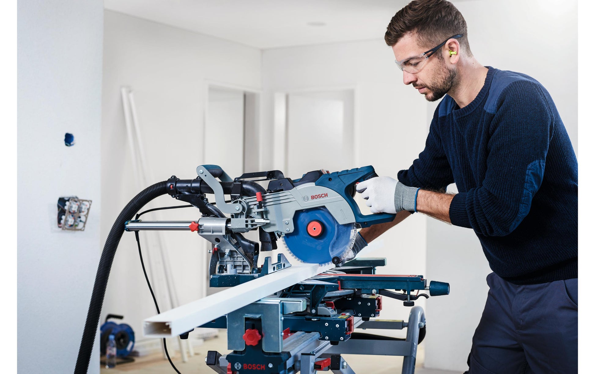 Bosch Professionelles Expert Multi Material Kreissägeblatt 305 × 30 × 2,4 mm, 96 Zähne – für Kunststoff – 1 Stk