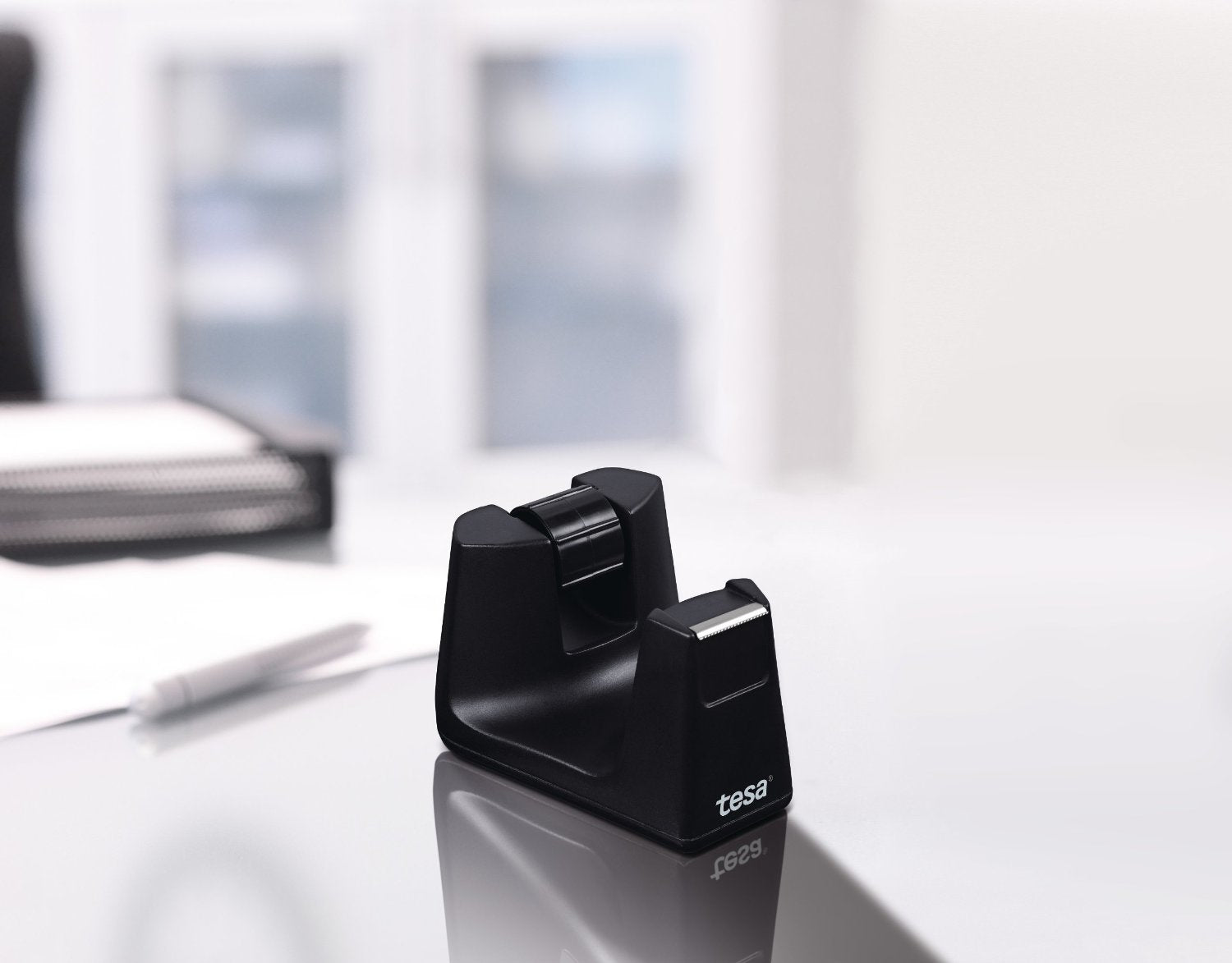 tesa Tischabroller Easy Cut Smart – für Rollenbreite bis 19 mm, für Bandlänge bis 33 m, rutschfest
