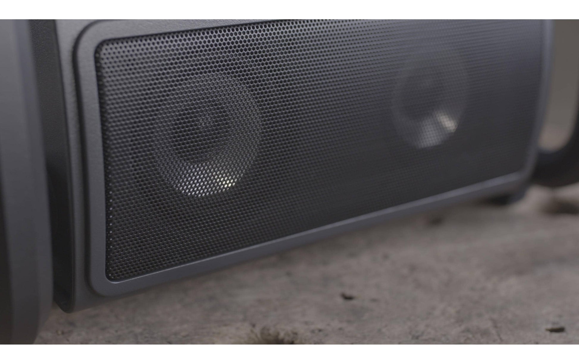 Perfectpro Rockpro – Baustellenradio – DAB+, UKW, Bluetooth, IP65, Akkubetrieb – Schwarz, Rot