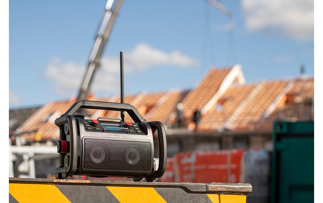 Perfectpro Rockpro – Baustellenradio – DAB+, UKW, Bluetooth, IP65, Akkubetrieb – Schwarz, Rot