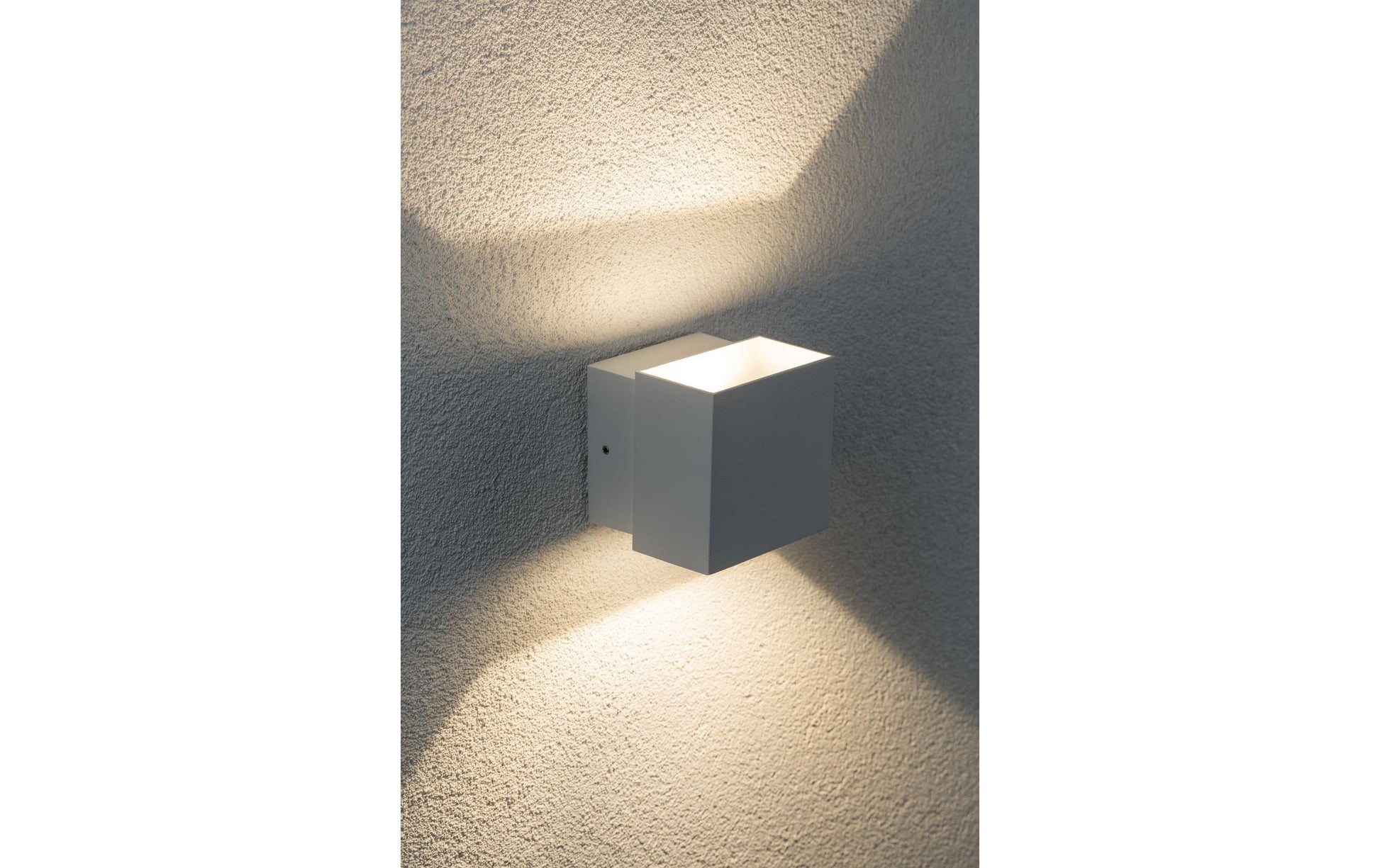 Paulmann Aussenwandleuchte – 355 lm, 6 W – Warmweiss, 2700 K – IP65 – Netzbetrieb – Weiss – Aluminium