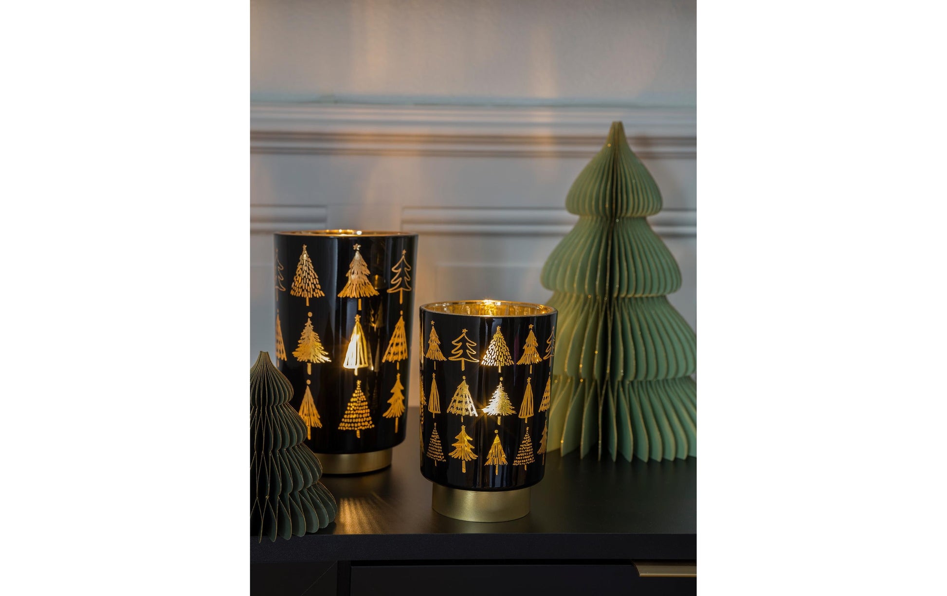 STT Tischleuchte Black Tree Lantern S – Ø 10 × 15 cm, Warmweiss, Gold, Timer