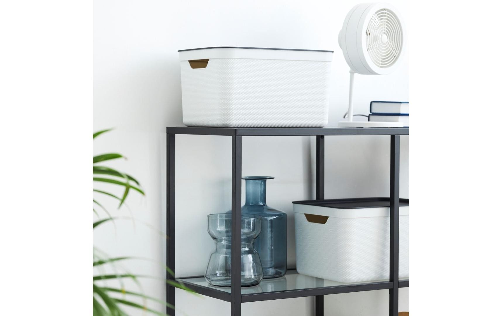 Rotho JIVE Aufbewahrungsbox 16 l (mit Deckel) – Recycling-Kunststoff – Weiss – für A4