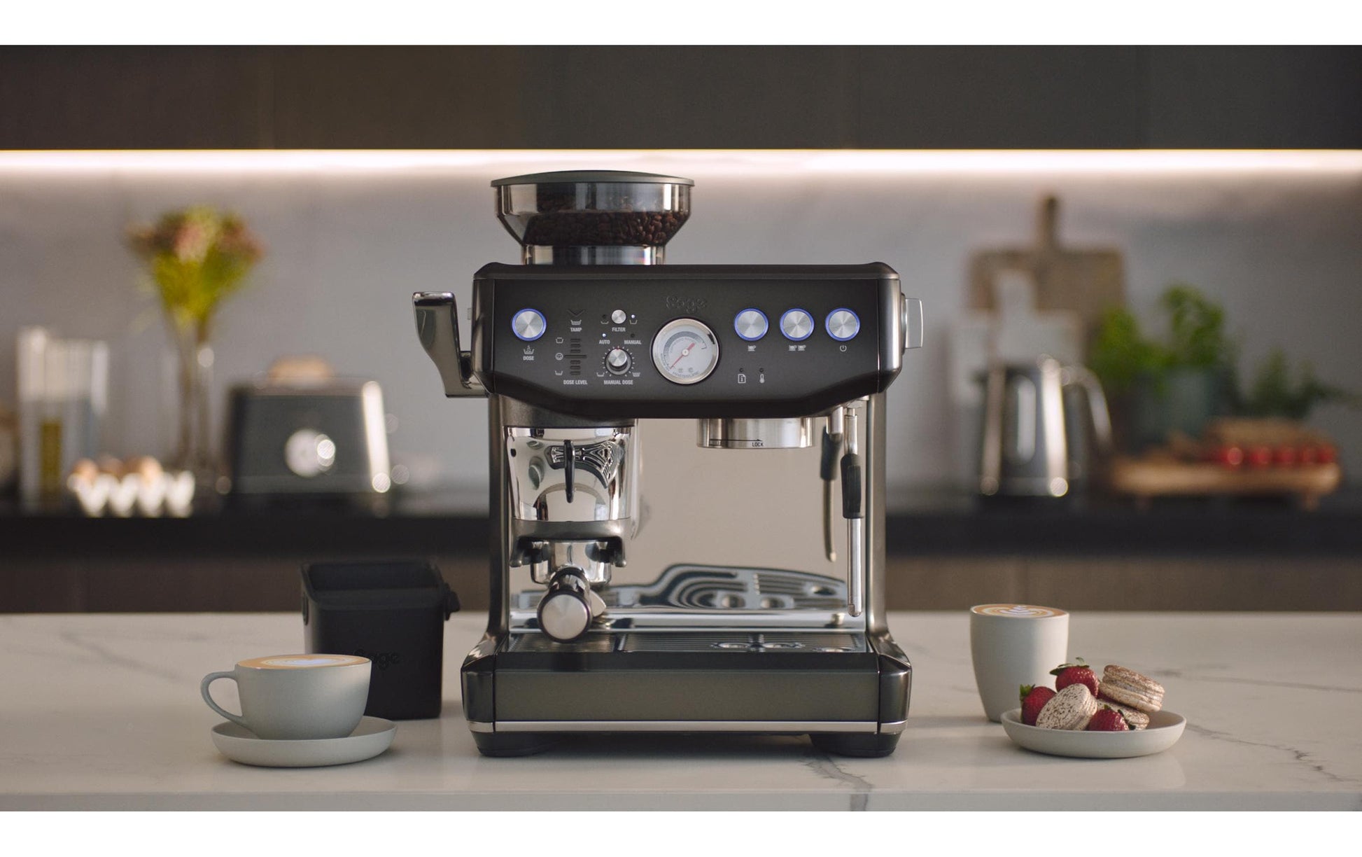 Sage Software Sage Barista Impress Espressomaschine (Siebträger) – 9 bar, 2 l, Milchschaumdüse, Grau