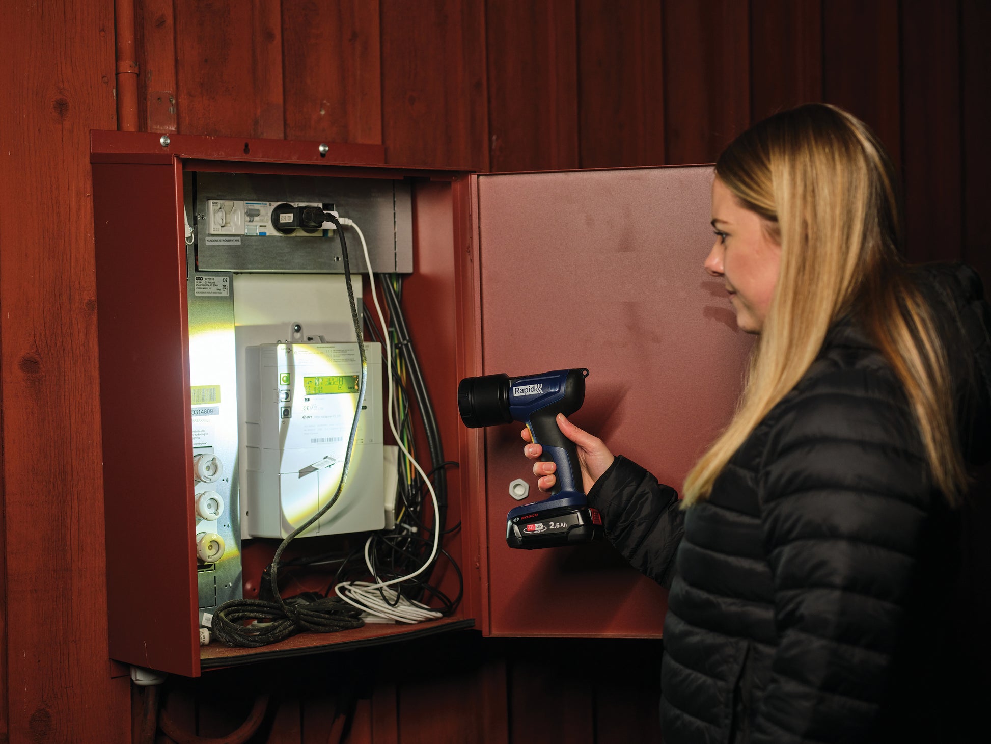 Rapid Arbeitsleuchte BWL290 – 290 lm, 18 V Akku, dimmbar, IP20 – Blau