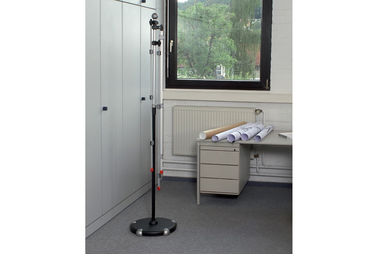 MAUL Planhalter mit 3 Schwenkarmen A0 – höhenverstellbar, mit Rollen, magnetisch – Aluminium, grau – 6256084