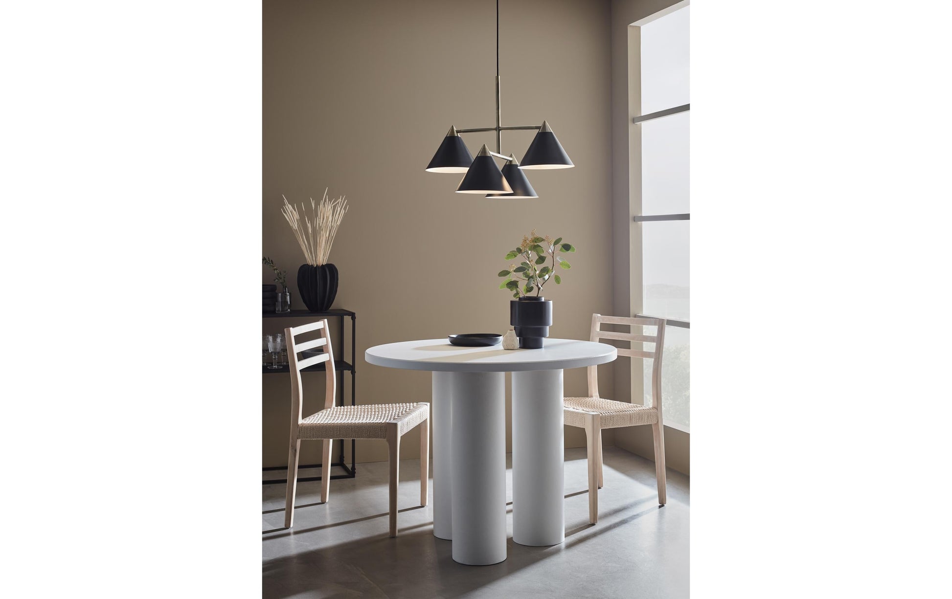 Markslöjd Pendelleuchte Klint – Ø 57 × 46 cm, 40 W, schwarz/gold, exkl. 4× E14, Pendellänge 1,5 m