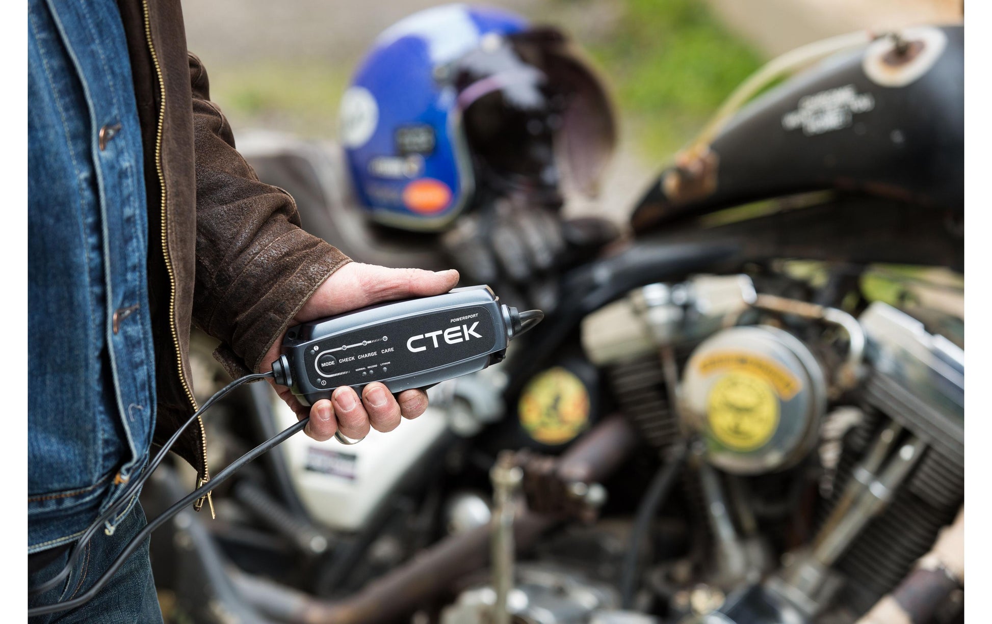 CTEK CT5 PowerSport Batterieladegerät 12 V, 27,6 W – 2,3 A, 3-stufig, IP65 – für 12 V Batterien (LiFePO4, AGM)