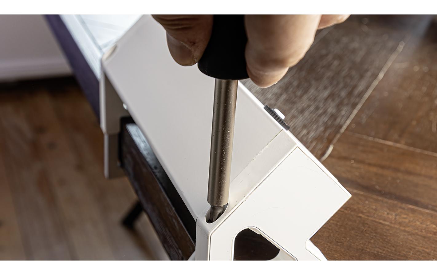 Steffen Steckdosenleiste, 2×T13, 2×USB, mit Schalter, 1,5 m, Eingang T12 – Weiss